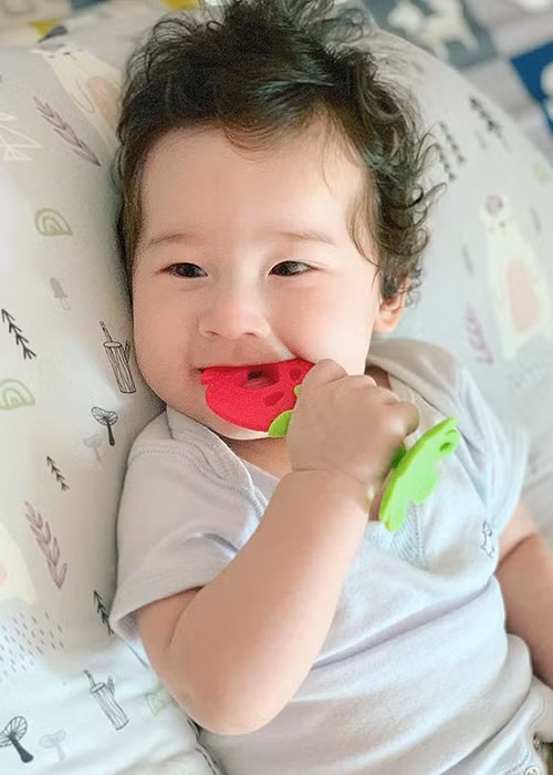 "Nhóc Tây mắt hí" ngày càng bụ bẫm.