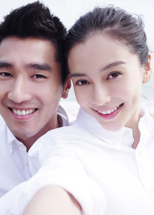 Năm 2011, khi đóng phim “Tìm kiếm”, Triệu Hựu Đình nảy sinh tình cảm với bạn diễn hơn 5 tuổi Cao Viên Viên. Năm 2012, cặp đôi công khai hẹn hò. Nam diễn viên từng tiết lộ Cao Viên Viên là cô gái mà ngay từ lần gặp đầu tiên, anh đã muốn kết hôn. Ảnh: Zing