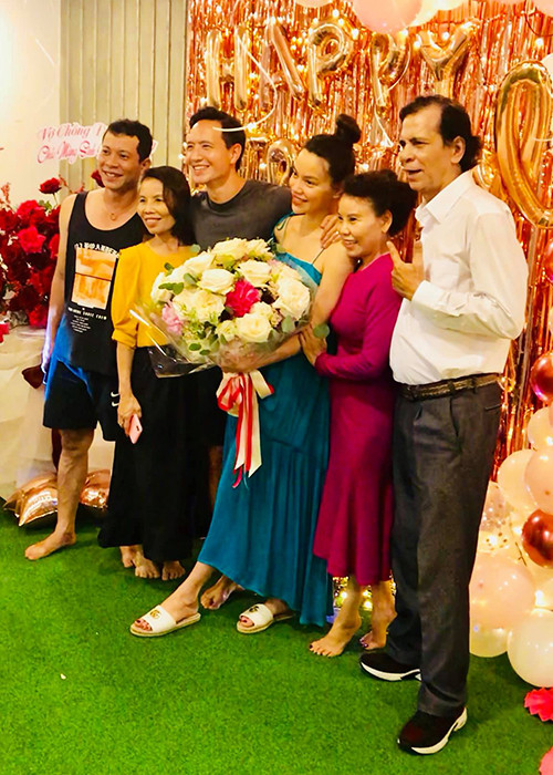 Nhan sắc của Hồ Ngọc Hà một lần nữa được khen ngợi bởi cô sinh con cách đây 20 ngày.