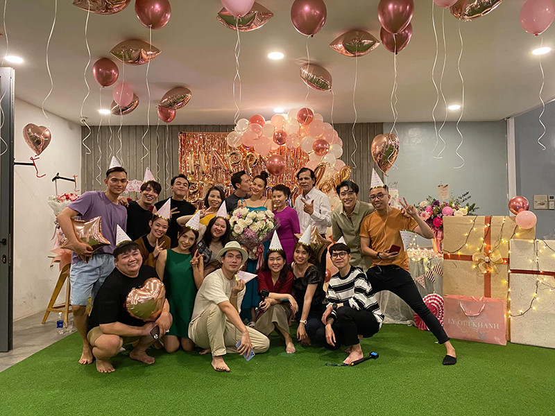 Ở tuổi 36, Hồ Ngọc Hà có cuộc sống viên mãn bên Kim Lý và các con khiến ai nấy cũng phải ghen tỵ.