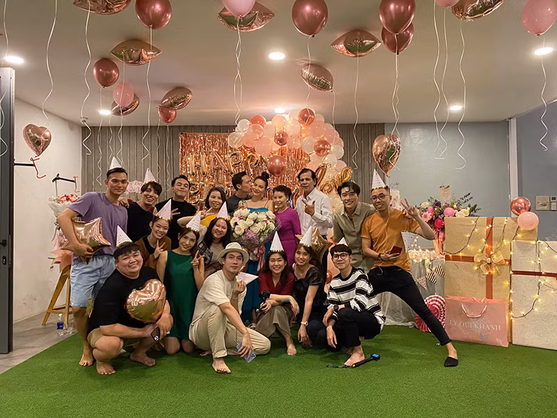 Ở tuổi 36, Hồ Ngọc Hà có cuộc sống viên mãn bên Kim Lý và các con khiến ai nấy cũng phải ghen tỵ.