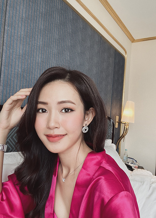 “Tôi rất vui nhưng cũng áp lực khi được so sánh với chị Đặng Thu Thảo”, Minh Anh nói.