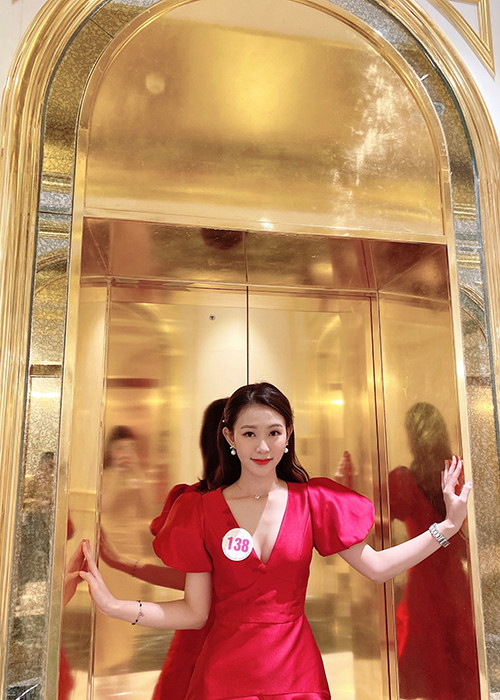 Trước khi vào top 35 Hoa hậu Việt Nam 2020, bản sao của Đặng Thu Thảo từng lọt top 10 Hoa khôi Sinh viên Việt Nam 2017.