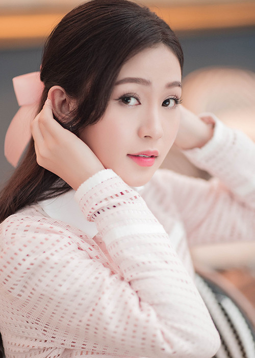 9x cho biết, cô tự tin ở khả năng giao tiếp, trong đó có việc nói chuyện bằng tiếng Anh và tiếng Pháp.