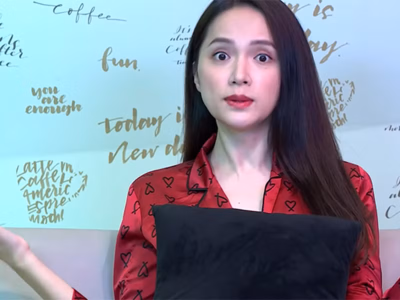 Trước cơn bão công kích của antifan, Hương Giang lên tiếng xin lỗi, thừa nhận nóng giận quy chụp tất cả antifan là người xấu. Ngoài ra, để ồn ào lắng xuống, nữ ca sĩ chuyển giới hạn chế xuất hiện trước công chúng.