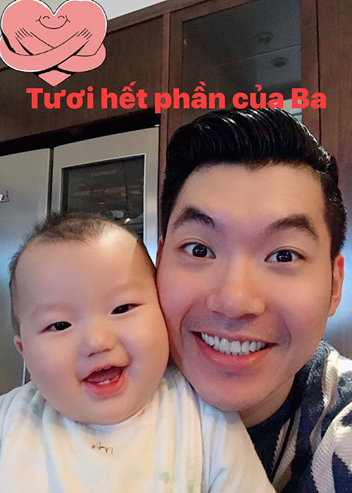 Hai thiên thần nhỏ của nam người mẫu đều kháu khỉnh.