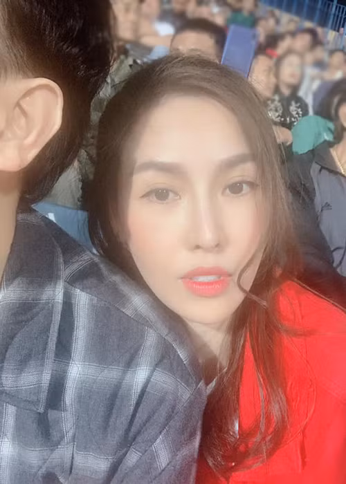 Quế Vân chia sẻ trên Ngôi sao, người yêu sống kín đáo nên cô muốn giữ kín danh tính nửa kia.