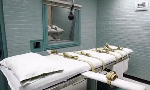 Nu tu tu duoc kham co thai hay khong truoc khi tiem thuoc doc