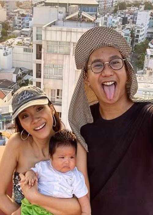 Trước khi đến với Nodey, Suboi từng mất 9 năm thanh xuân để yêu đạo diễn Việt kiều Bảo Nguyễn.