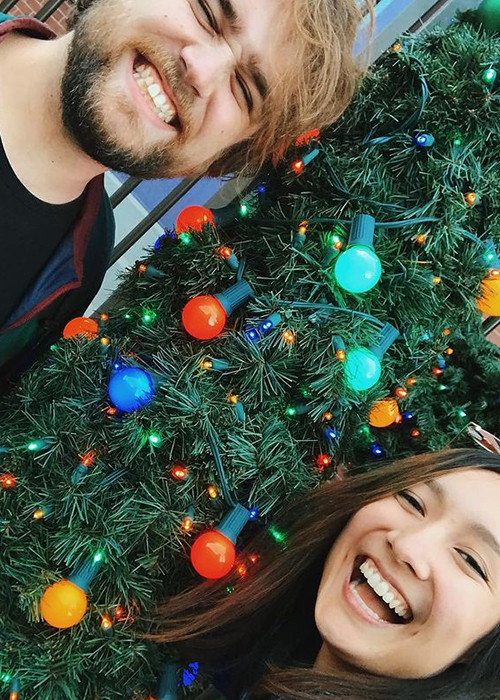 Con gái của nhạc sĩ Anh Quân gặp gỡ chồng sắp cưới vào năm 2016 khi cả hai tham gia ban nhạc sinh viên Lands.