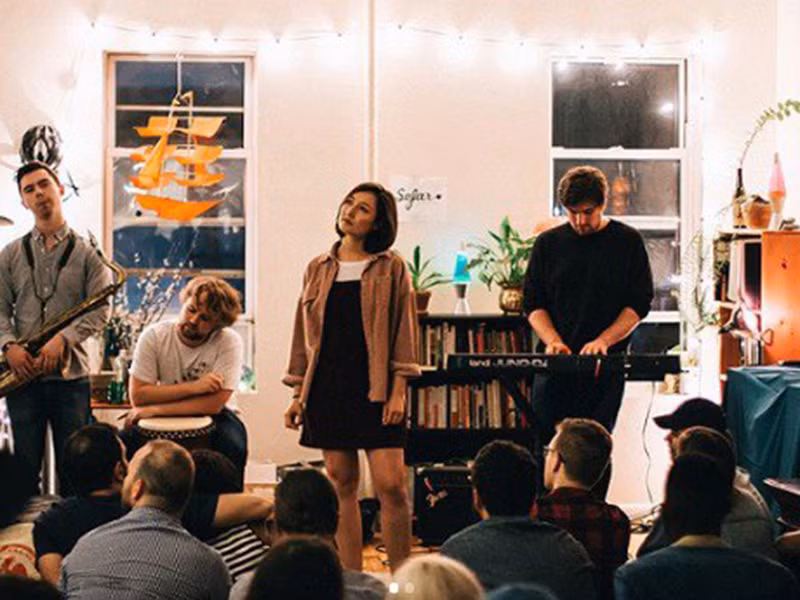 Trong nhóm Lands, người yêu của Anna Trương là tay trống.