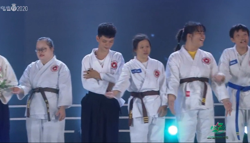 Do Thi Ha dang quang Hoa hau Viet Nam 2020-Hinh-23