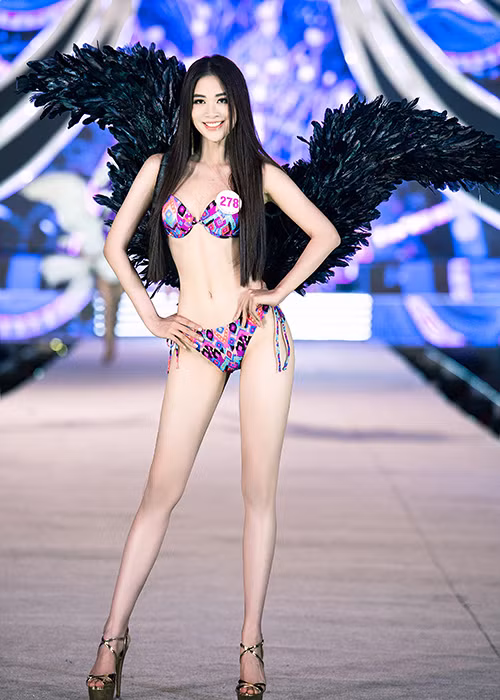 Cuộc đua đường cong của các cô gái đêm thi Người đẹp Biển năm nay gây chú ý.