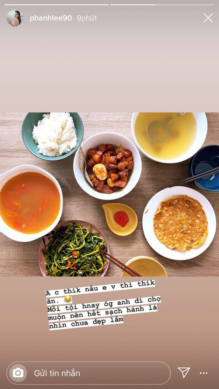 Được biết đến hiện tại, ông xã của Phanh Lee vẫn chưa được công khai. Dù vậy, cô vẫn khiến dân tình ghen tỵ khi khoe được chồng yêu thương, quan tâm "từng li từng tí"!