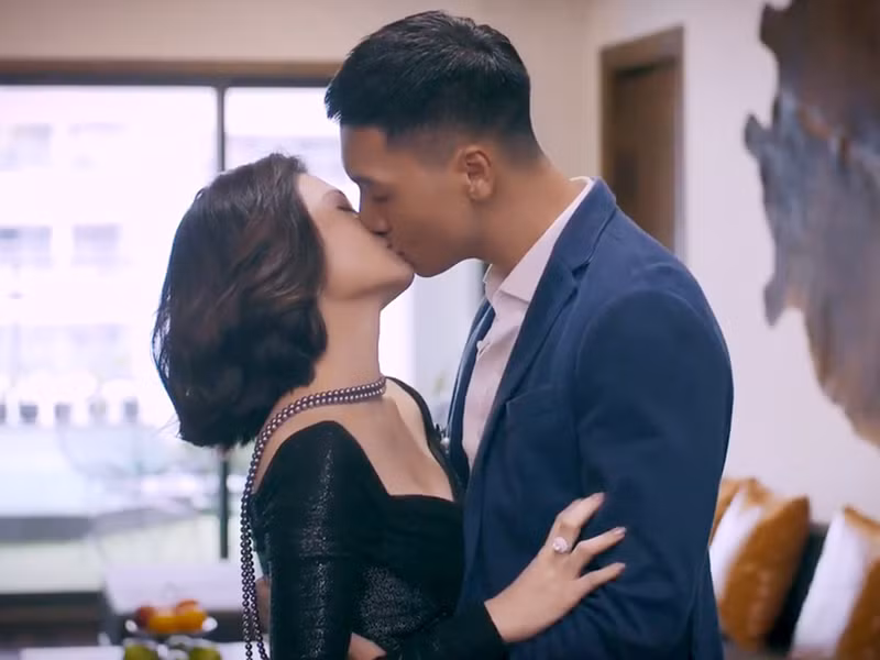 Kiều Anh và Mạnh Trường diễn rất ăn ý, chỉ cần quay đúp đầu tiên là đã đạt. Ảnh: Vietnamnet