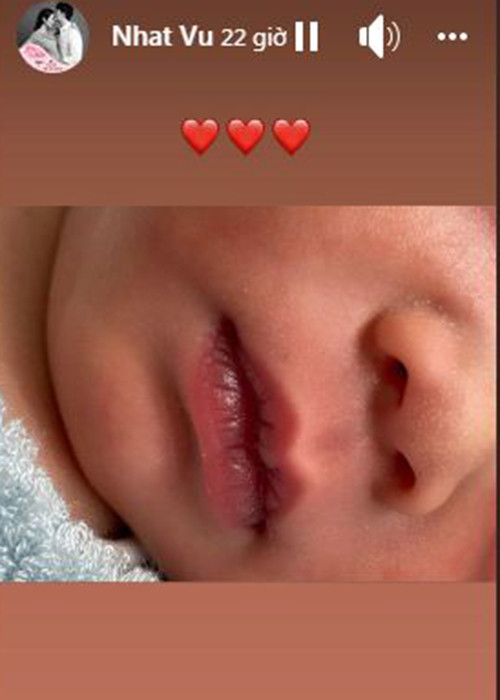 Doanh nhân Nhật Vũ - chồng Thúy Vân vừa khoe một phần gương mặt của cậu quý tử.