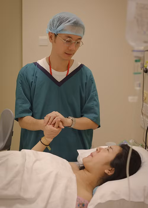 Doanh nhân Nhật Vũ cho biết, anh cảm nhận được sự cố gắng và dũng cảm của vợ để sinh thường.