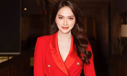 Fan dao chieu “ghet nhat Vbiz”, Huong Giang xu the nao xoa hiem khich?