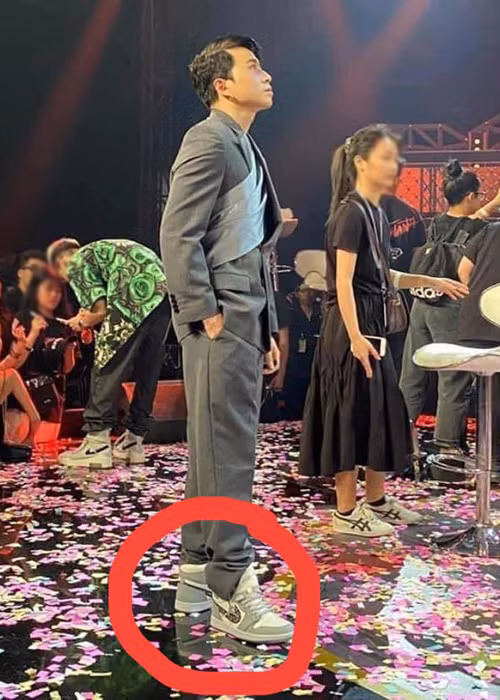 Bat cuoi con trai Xuan Bac doan ly do Karik khoc o Rap Viet-Hinh-4