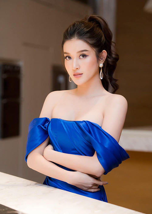 Sau khi lọt top 10 Hoa hậu Hòa bình Quốc tế 2017, Huyền My được đánh giá cao về nhan sắc.