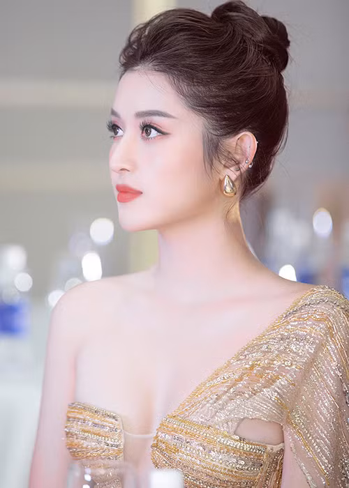 Năm 2018, nàng á hậu lọt top 32 bình chọn Hoa hậu đẹp nhất của Miss Grand Slam 2017 - Hoa hậu đẹp nhất thế giới do chuyên trang sắc đẹp Global Beauties bình chọn.