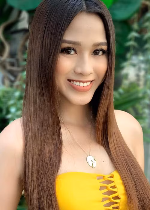 Khi đăng quang, Đỗ Thị Hà vỡ òa cảm xúc, thậm chí khá run rẩy.