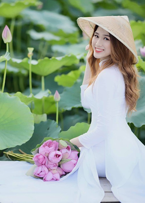 Đỗ Thị Hà chia sẻ trên trang cá nhân, cô từng lọt top 45 cuộc thi Hoa khôi sinh viên Việt Nam 2020.