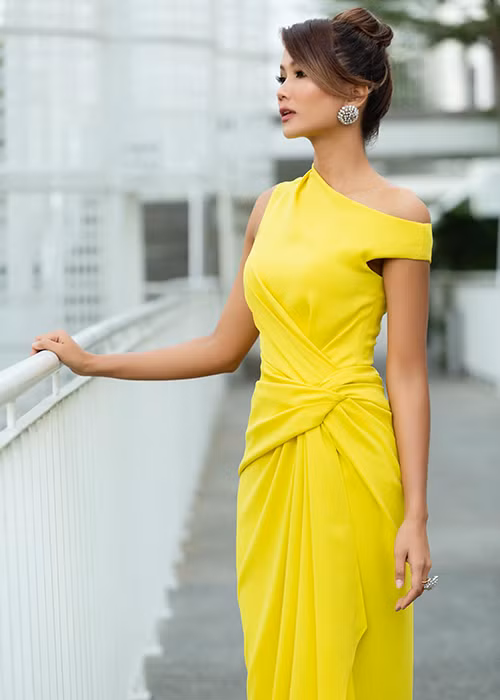 Cô còn chia sẻ về người yêu cũ trên báo chí.