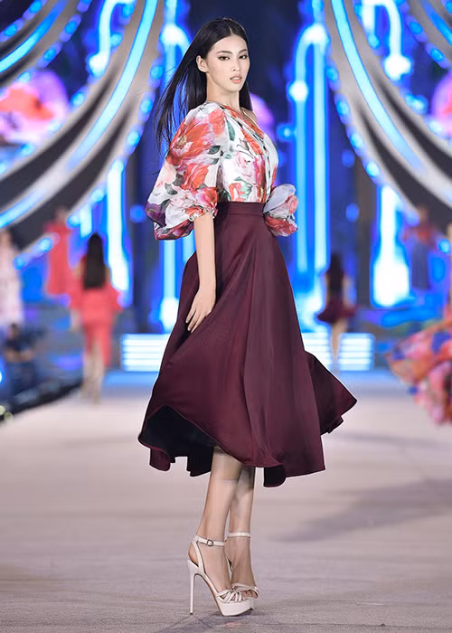 Nguyễn Lê Ngọc Thảo lọt top 5 Người đẹp thời trang. Thí sinh này sở hữu đôi chân dài 1m11.