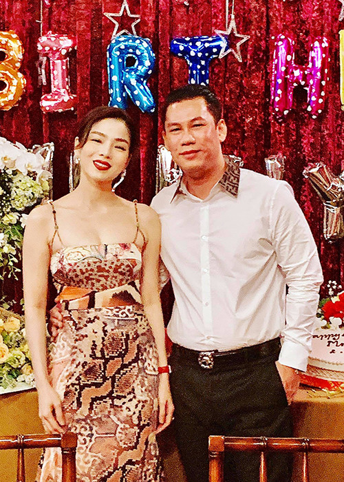 Ung xu van minh cua chong cu Le Quyen va loat sao hau ly hon