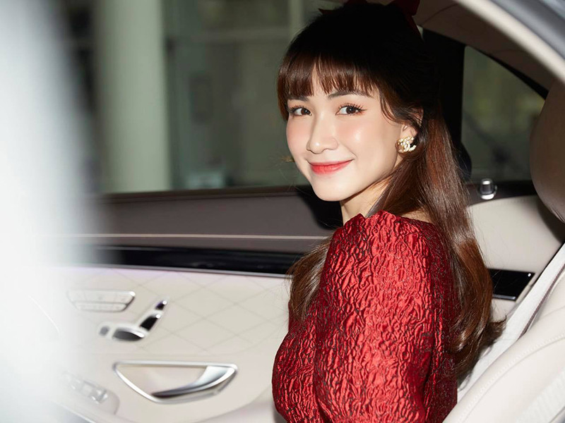 Nữ ca sĩ có thu nhập khủng nhờ ca hát.