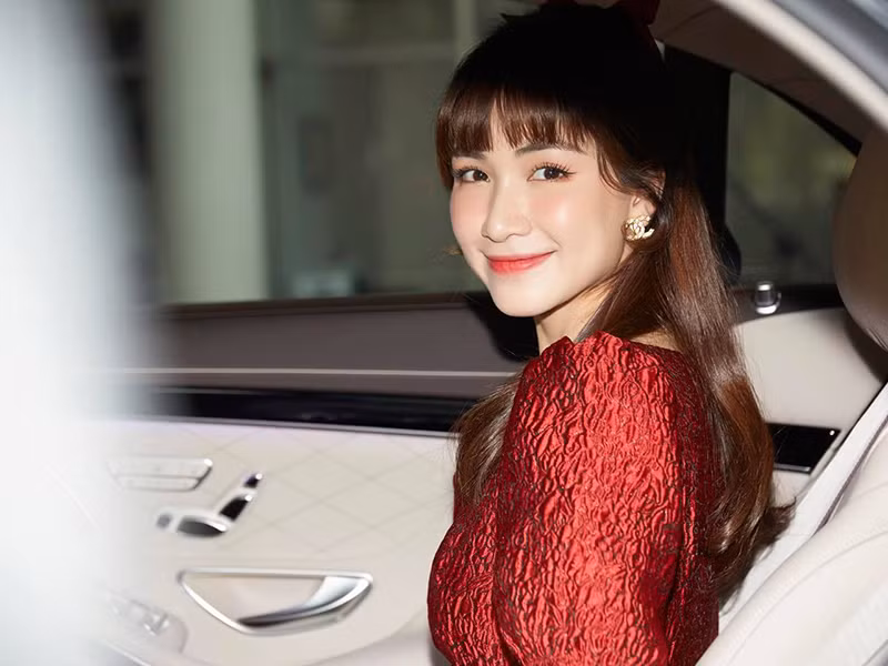 Nữ ca sĩ có thu nhập khủng nhờ ca hát.