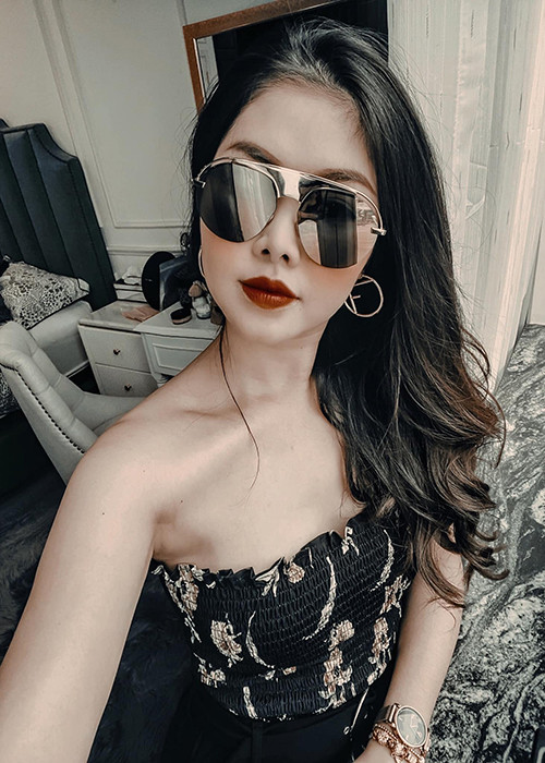 Sau khi lấy chồng, Thủy Anh lui về phía sau Đăng Khôi thay vì lấn sâu vào showbiz.