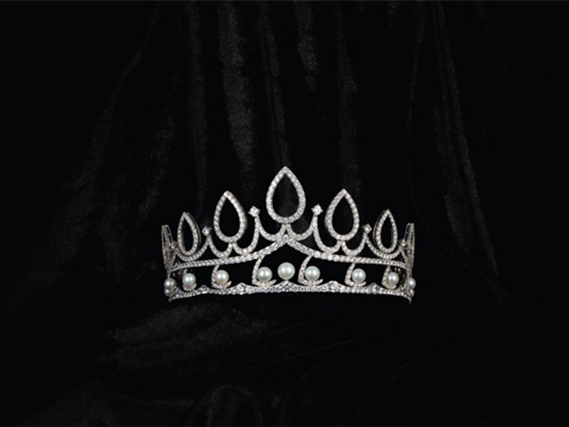 Hình ảnh vương miện sẽ được trao cho á hậu 2. Ảnh: Phụ nữ Việt Nam