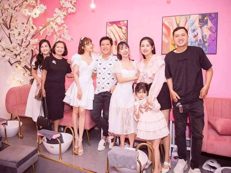 Người hâm mộ hy vọng Nhã Phương dừng việc giảm cân khắc nghiệt để lấy lại vóc dáng tràn đầy sức sống như trước đây.