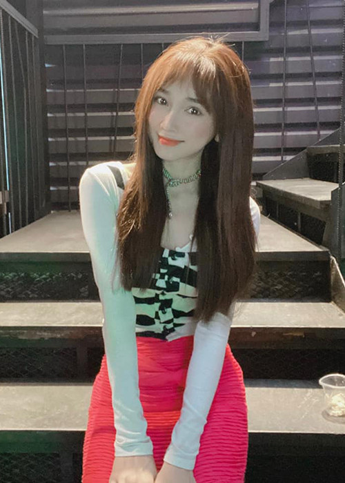 Nhiều khán giả cho rằng bà xã của Trường Giang đang giảm cân quá đà.