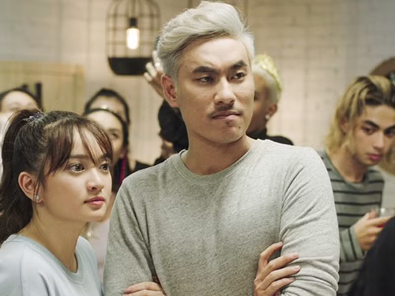 Năm 2017, “Em chưa 18” của đạo diễn Lê Thanh Sơn lập kỷ lục phòng vé với doanh thu 115 tỷ chỉ sau 9 ngày công chiếu và tổng doanh thu của phim là 175 tỷ.