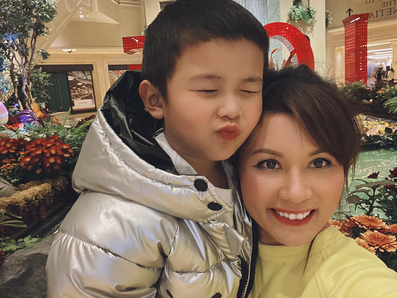 Con trai của Đan Trường được mẹ - doanh nhân Thủy Tiên thành lập cho công ty riêng. Đây cũng là một trong những món quà đắt đỏ mà sao Việt tặng cho con.