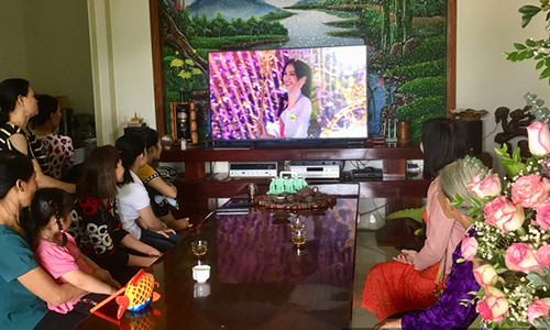 Bat ngo gia the “khong phai dang vua” cua Hoa hau Do Thi Ha-Hinh-2