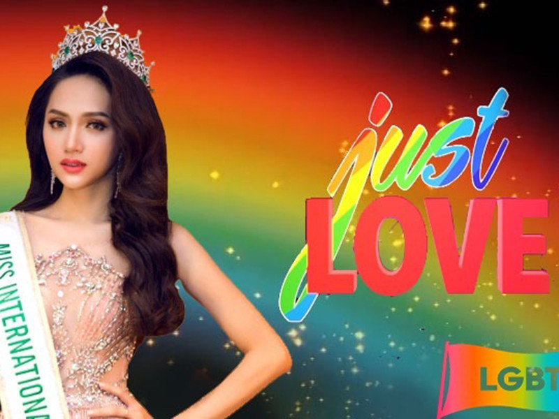 Nữ ca sĩ chuyên giới cũng đứng lên sản xuất và đích thân làm host của chương trình Just Love dành cho cộng đồng LGBT.
