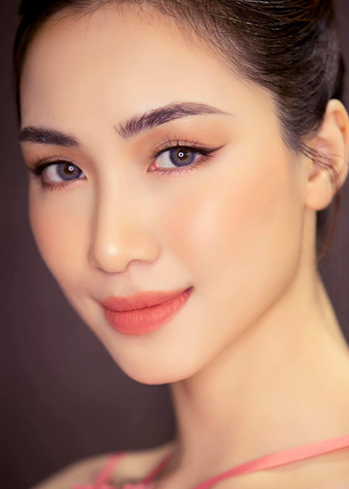 Vì là tình cũ của Công Phượng nên Hòa Minzy bị nhiều cư dân mạng réo tên khi nam cầu thủ làm đám cưới.