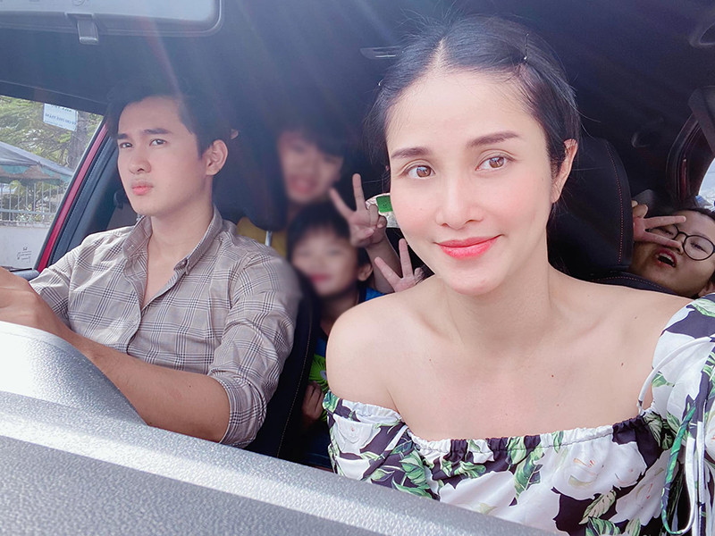 Nam diễn viên có mối quan hệ khá thân thiết với con riêng của Thảo Trang.