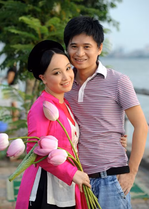 To am hanh phuc cua Tan Minh - “Thi Mau” Thu Huyen