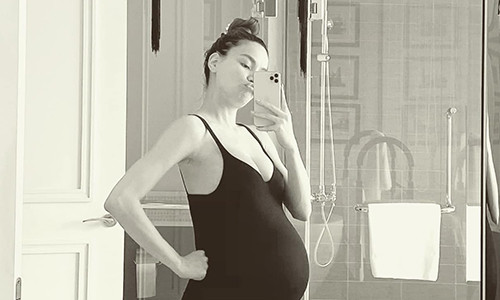 Ho Ngoc Ha sinh doi mot trai, mot gai cho Kim Ly