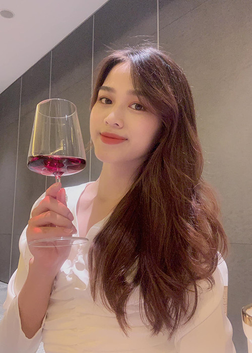 Càng đi sâu tại Hoa hậu Việt Nam 2020, Đỗ Thị Hà ngày càng tỏa sáng.