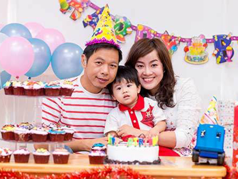 Thái Hòa hiện tại rất hài lòng với cuộc sống hôn nhân bên người vợ thứ hai và con trai. Ảnh: Vietnamnet