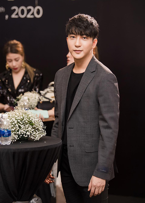 Sau mối tình với Quỳnh Anh Shyn, B Trần kín tiếng về chuyện tình cảm.