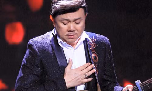 Chi Tai buc xuc bo ve giua show.... he lo quy tac ngam showbiz