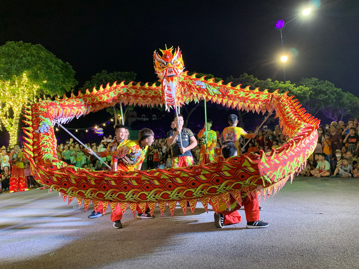 Một trong những tiết mục múa Lân rồng.