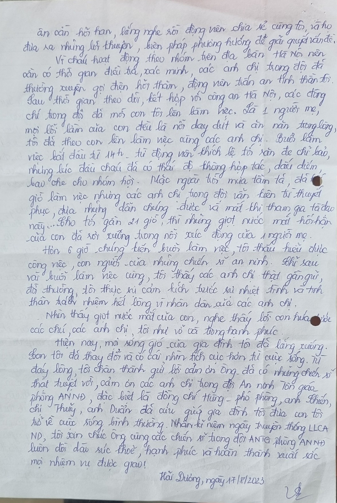 Hai Duong: Co gai duoc cong an giup tu bo “Hoi thanh duc chua troi me”-Hinh-3